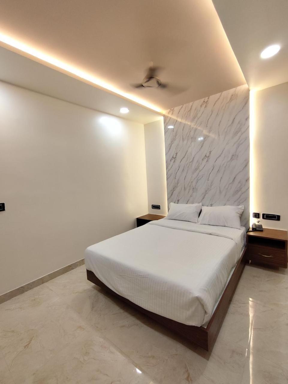 Sree Mahalakshmi Residency By K Hotels Virudunagar Extérieur photo